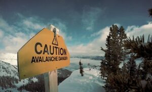 caution avalanche small